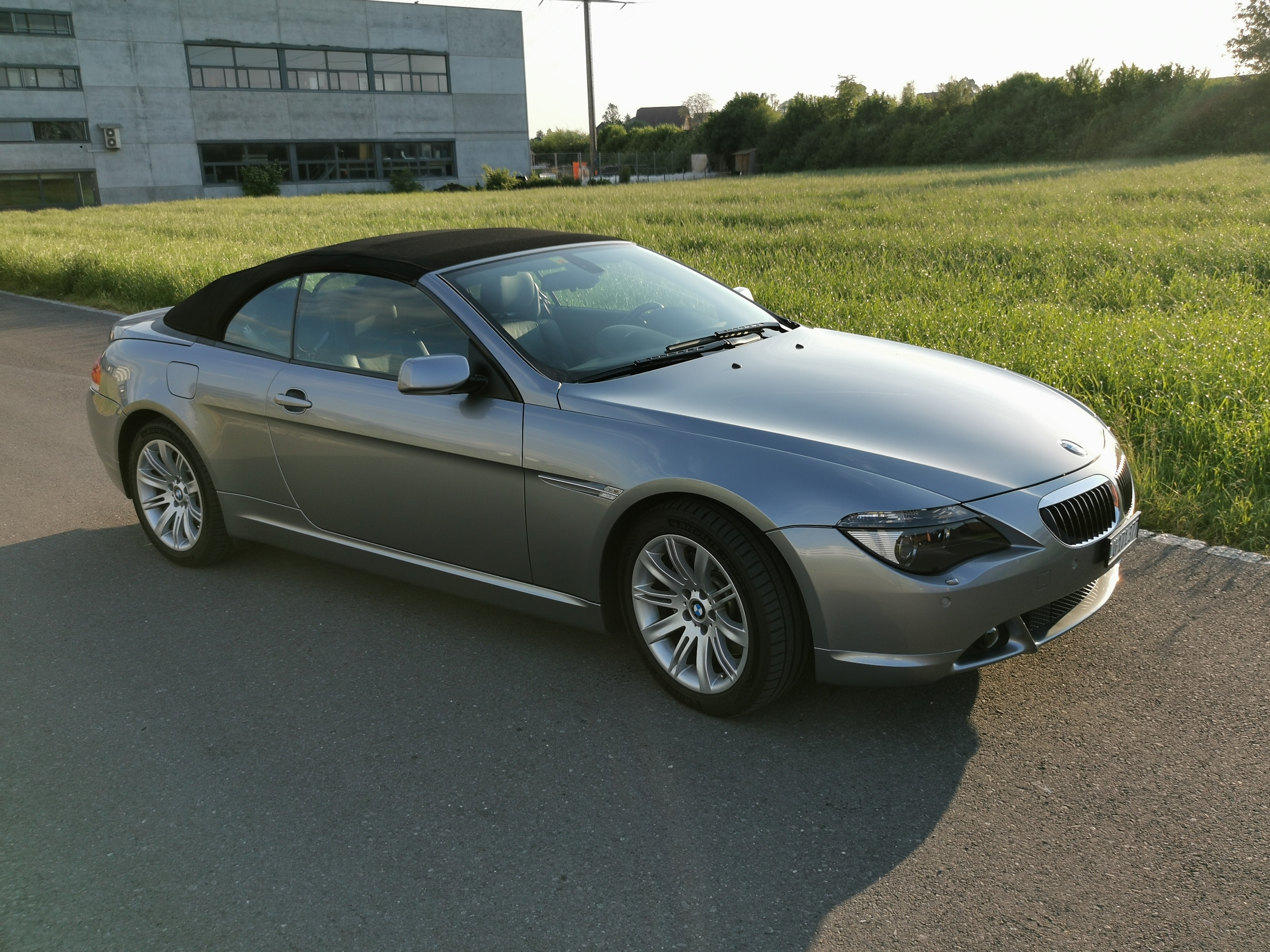 BMW 650i V8 — slika 1