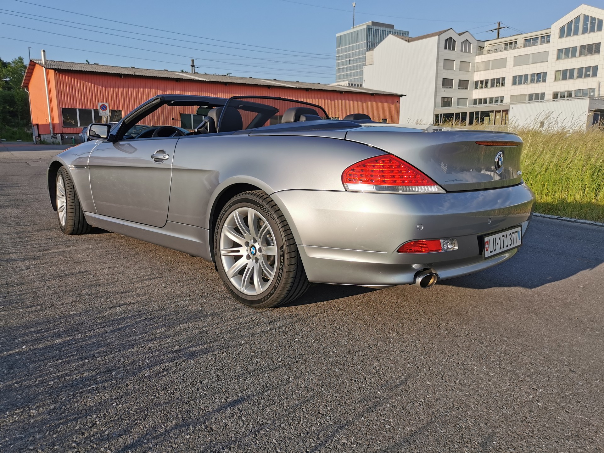 BMW 650i V8-image-4