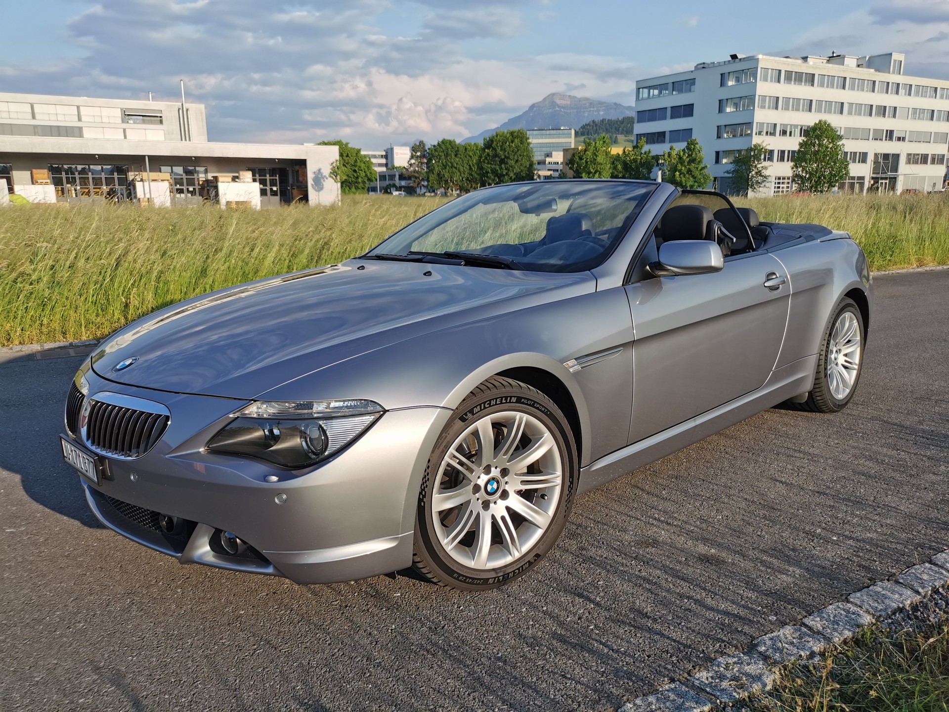 BMW 650i V8-image-3