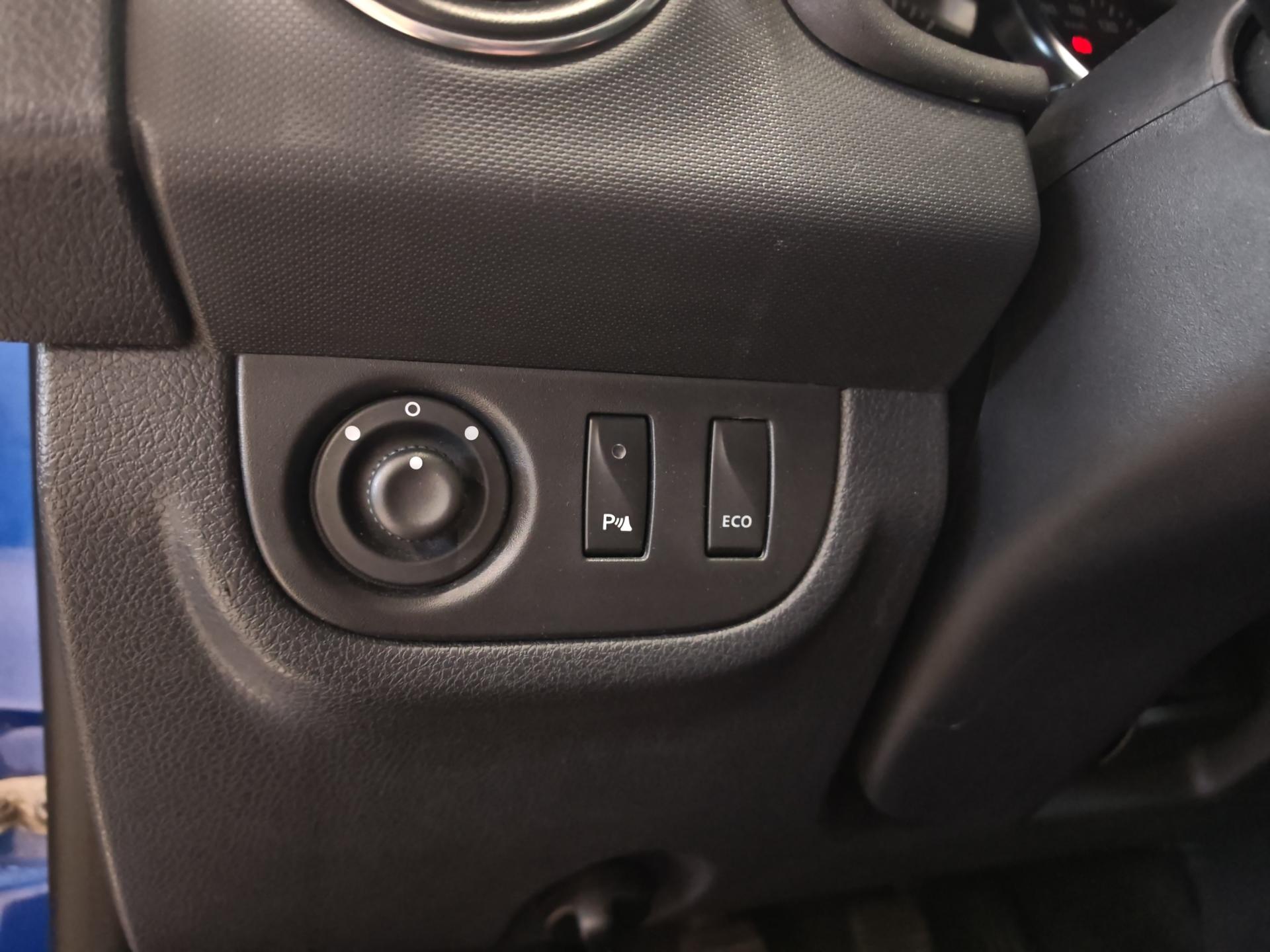 DACIA Sandero TCe 90 Celebration-image-18