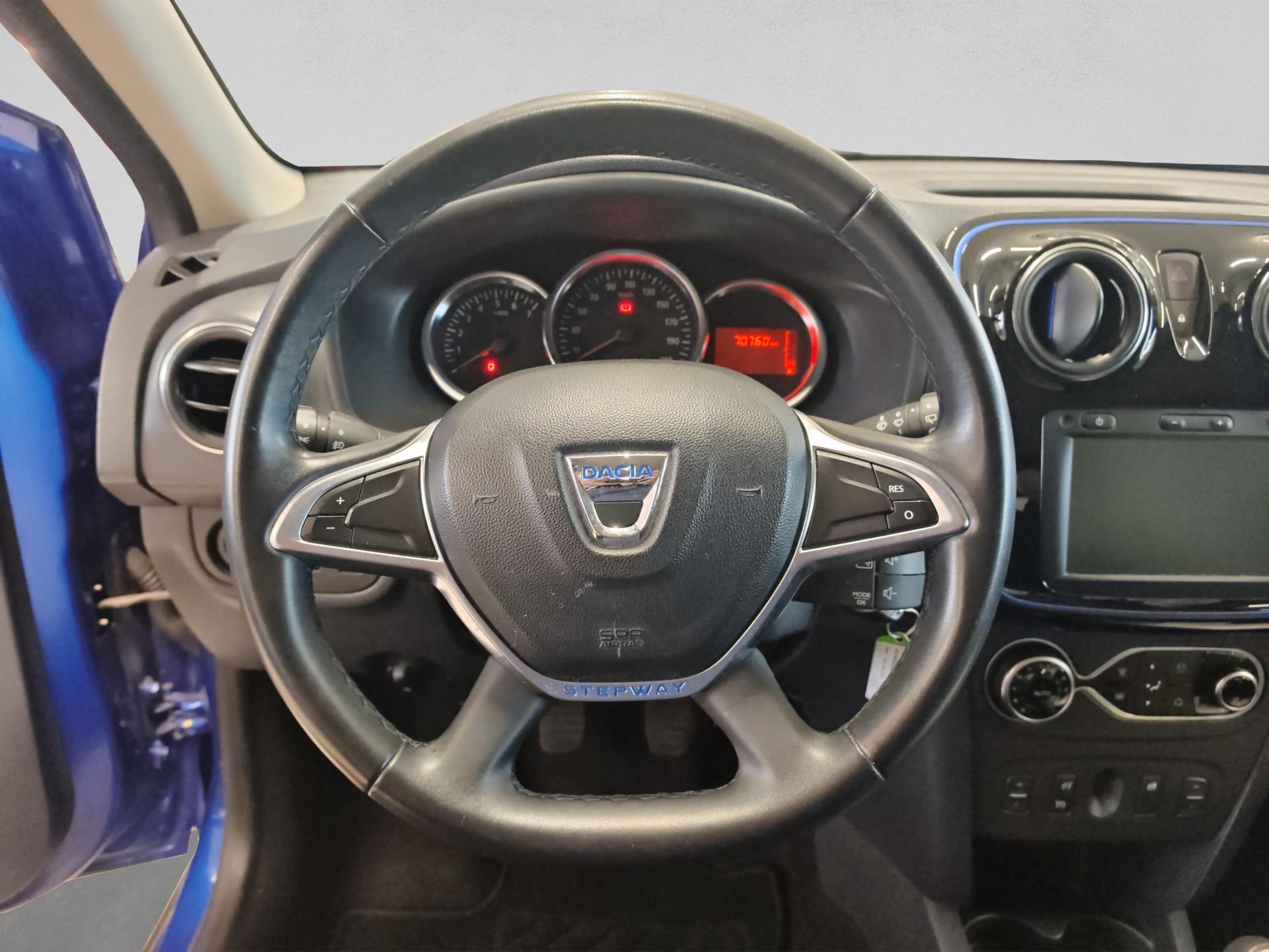 DACIA Sandero TCe 90 Celebration-image-9