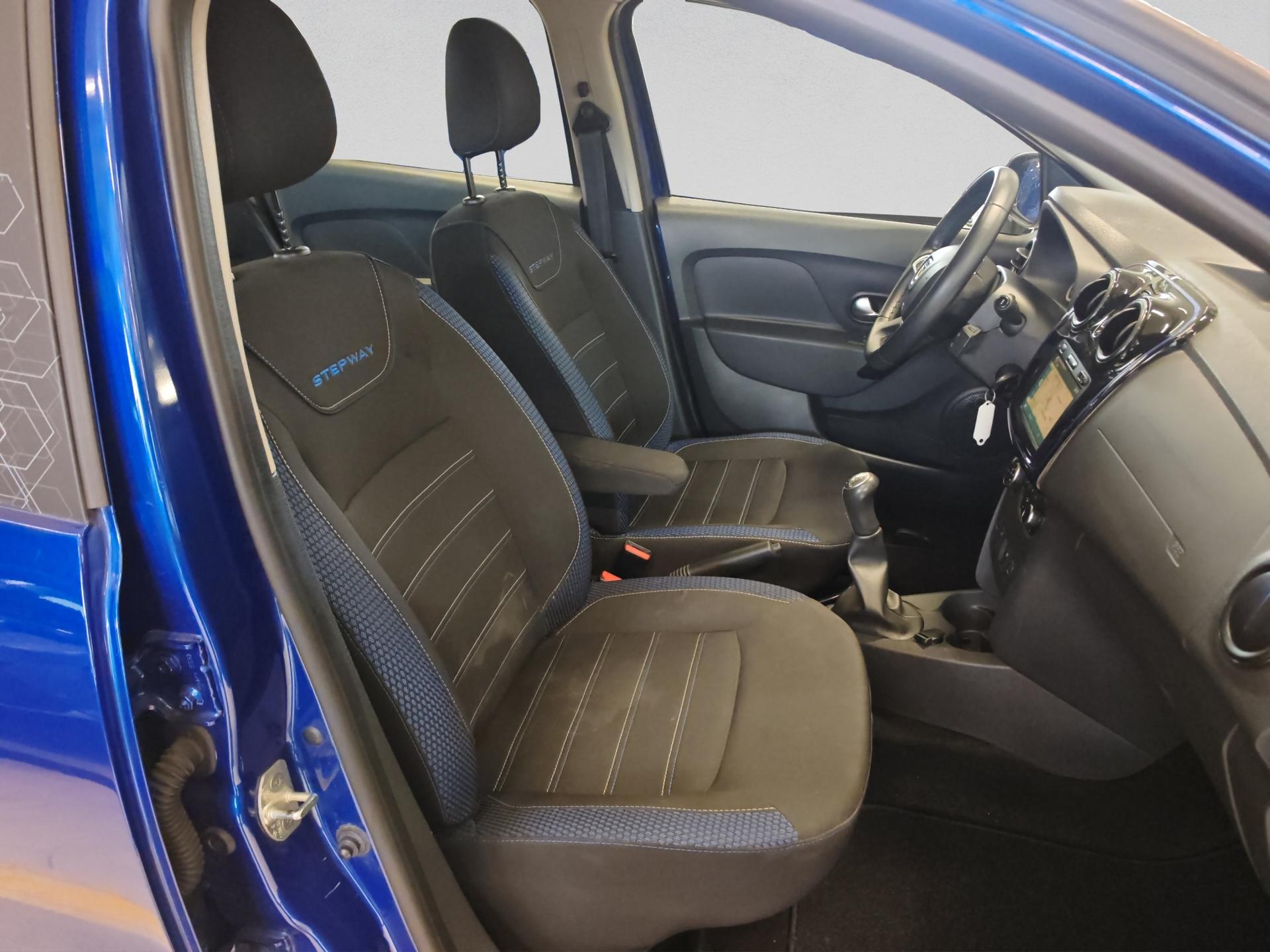 DACIA Sandero TCe 90 Celebration-image-16