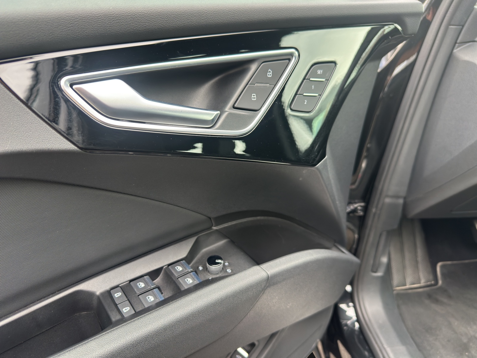 AUDI Q4 Sportback e-tron 50 quattro-image-13