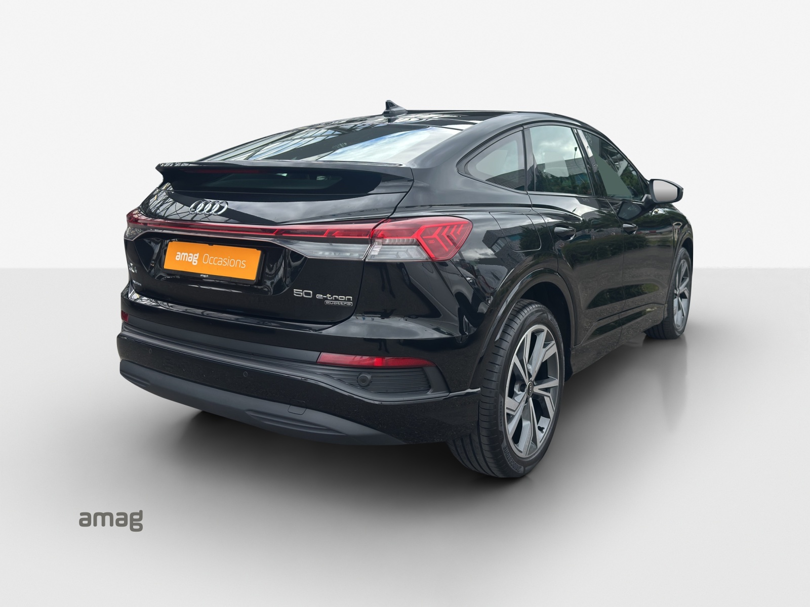 AUDI Q4 Sportback e-tron 50 quattro-image-4