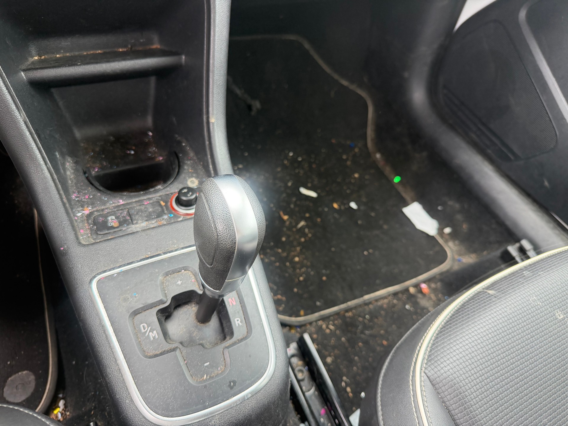 VW Up 1.0 white up Art on Ice ASG-image-4
