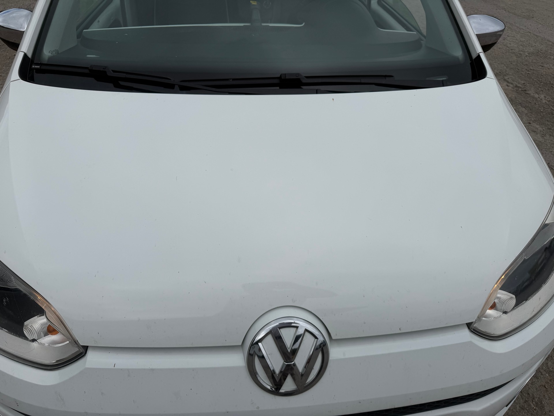 VW Up 1.0 white up Art on Ice ASG-image-14