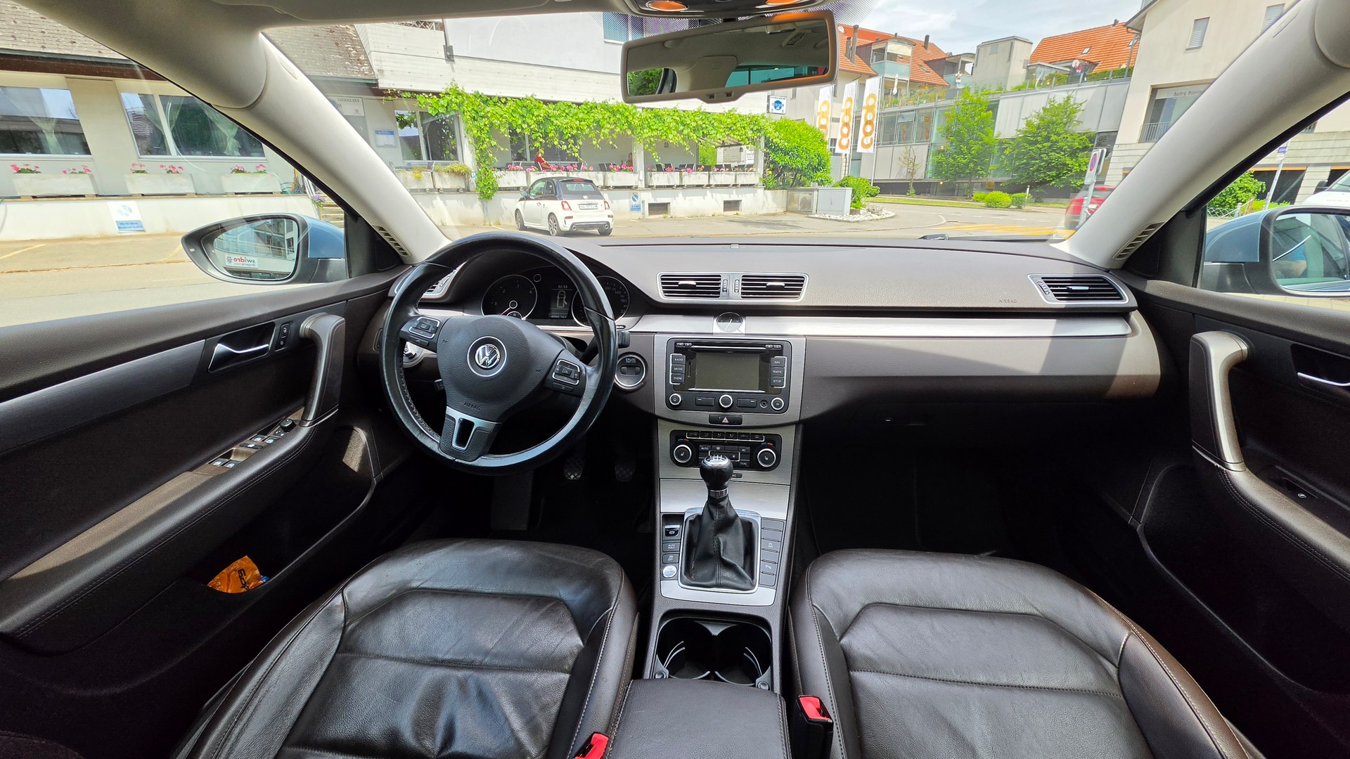 VW 2.0 TDI SCR BlueT Comfortline-image-4
