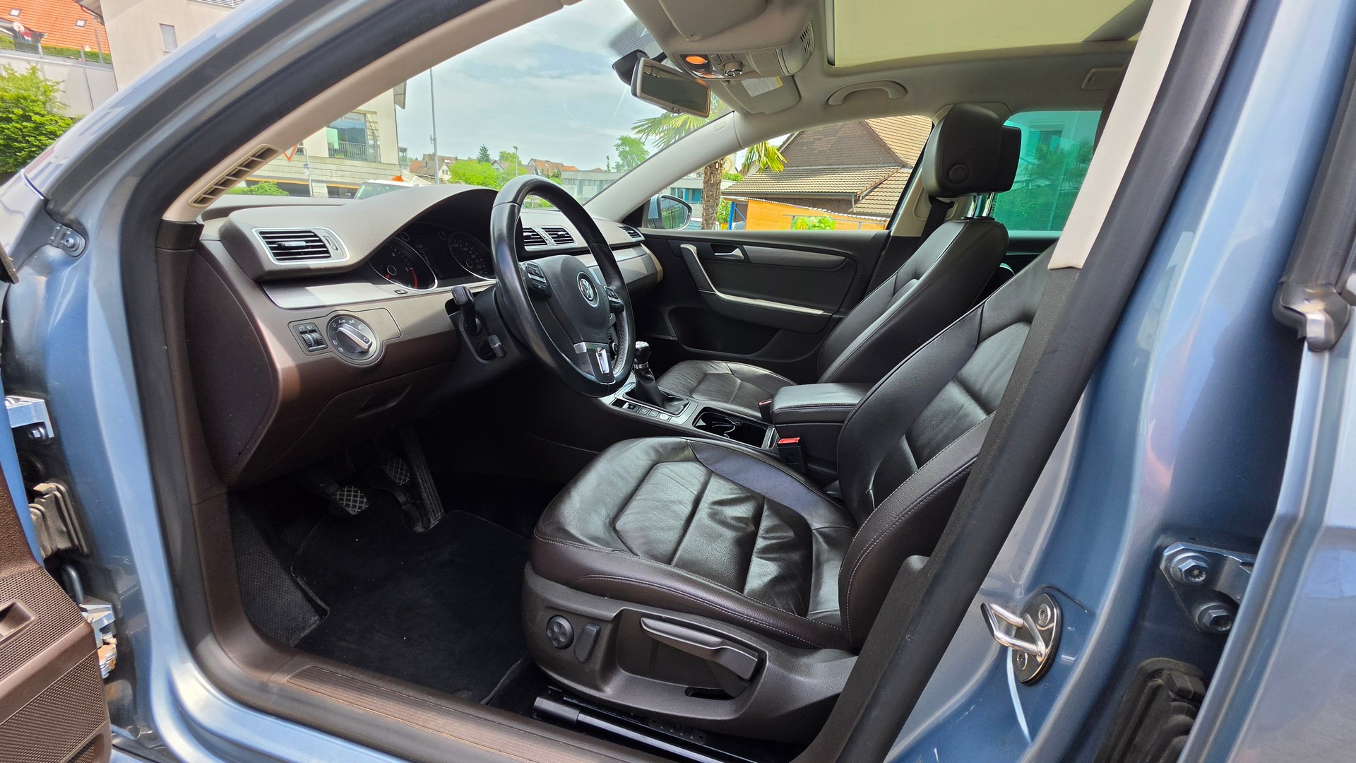 VW 2.0 TDI SCR BlueT Comfortline-image-5