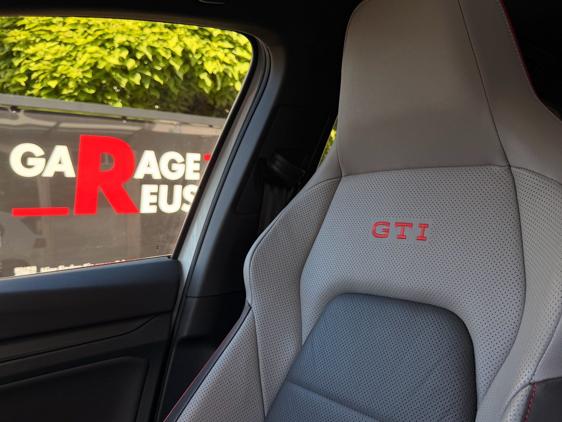 VW Golf GTI CLUBSPORT *** TOPAUSSTATTUNG MIT LEDER VIENNA ***-image-27