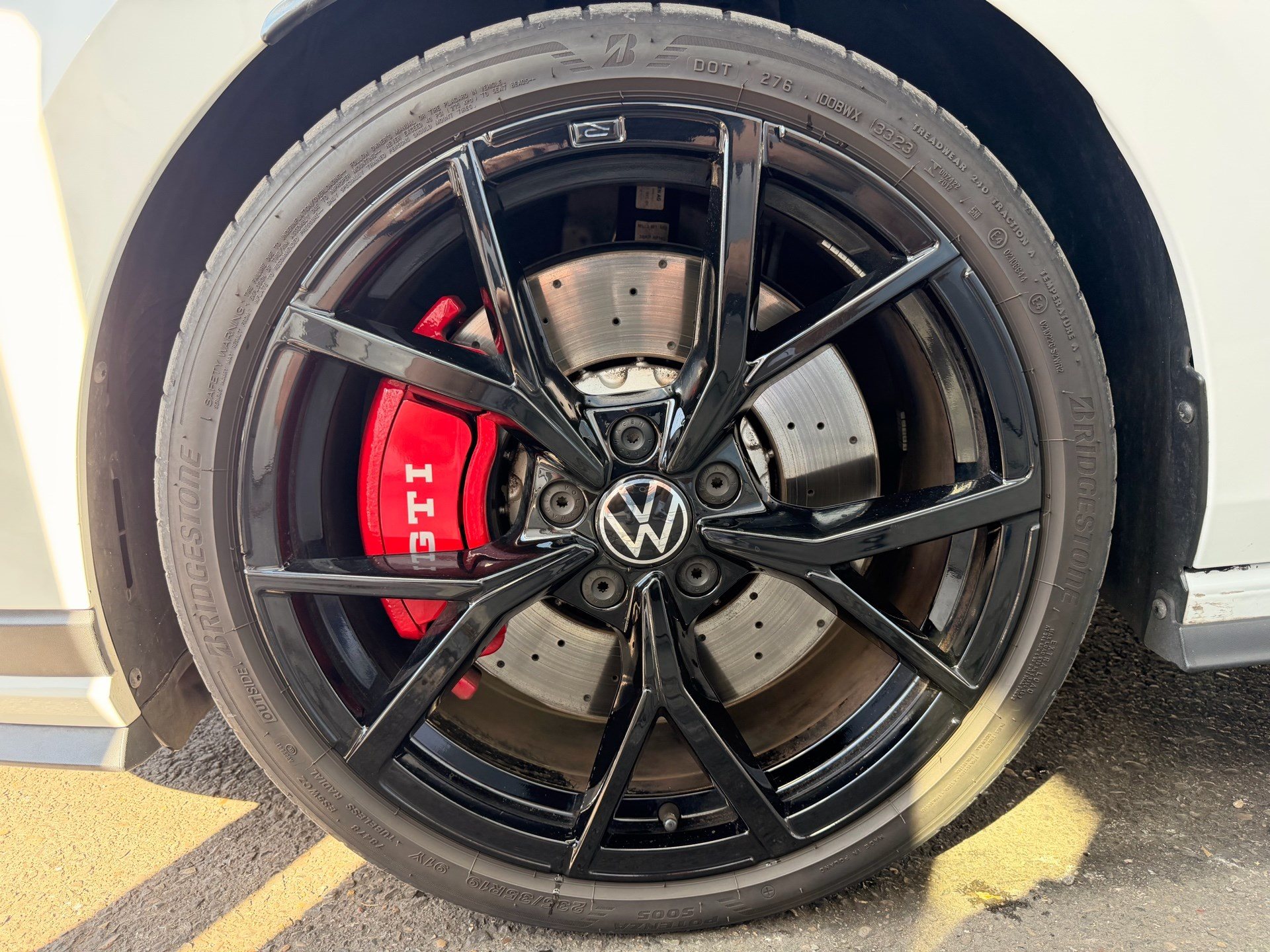 VW Golf GTI CLUBSPORT *** TOPAUSSTATTUNG MIT LEDER VIENNA ***-image-6