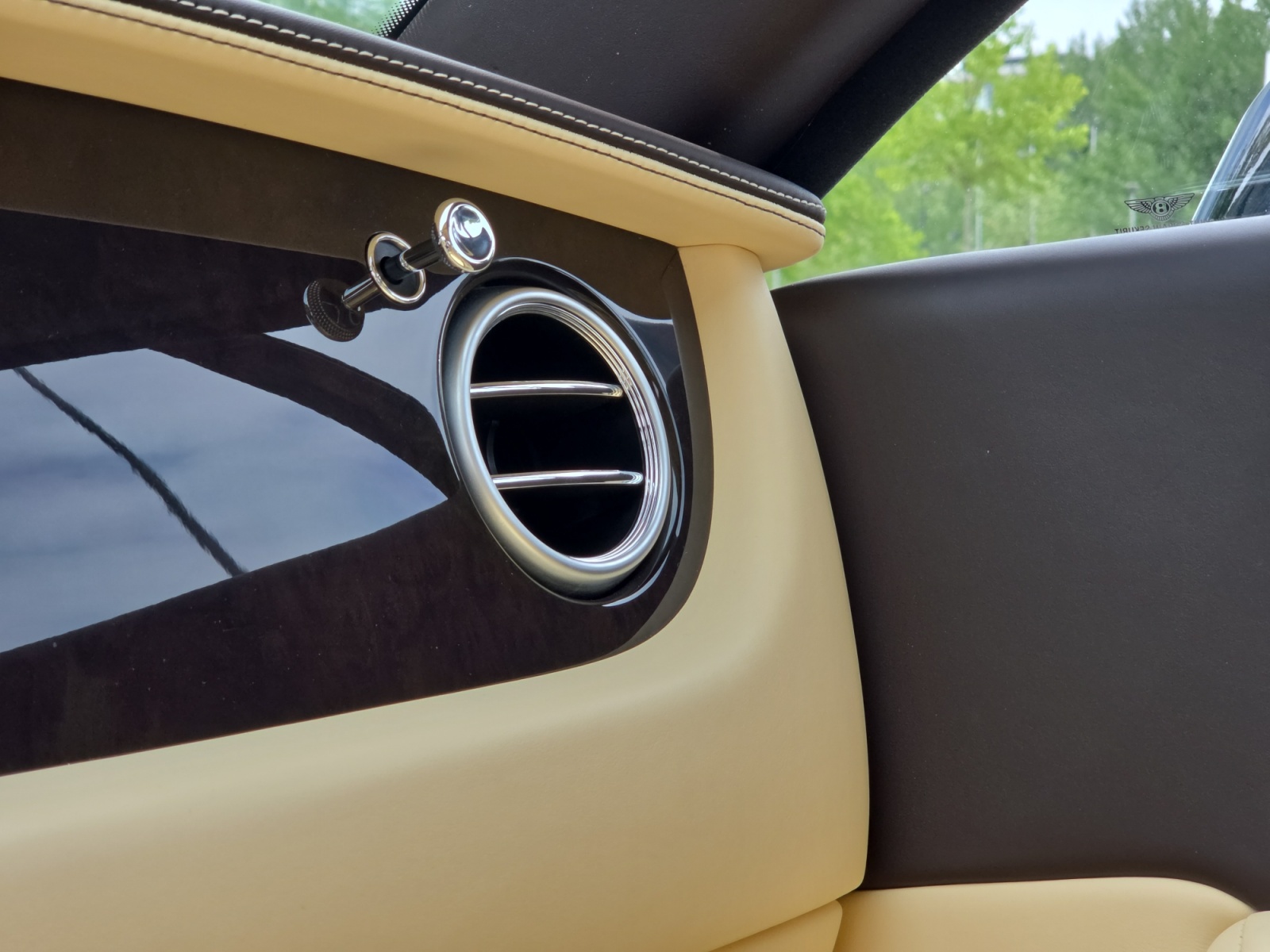 BENTLEY Continental GT 4.0 V8 Facelift- einer der letztgebauten Serie II-image-18