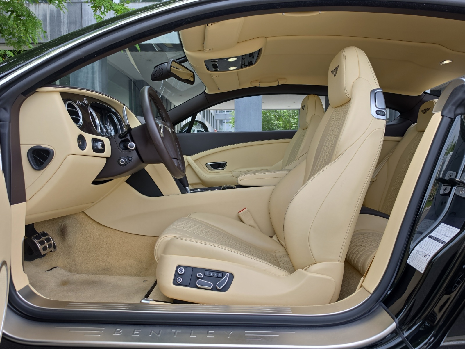 BENTLEY Continental GT 4.0 V8 Facelift- einer der letztgebauten Serie II-image-3