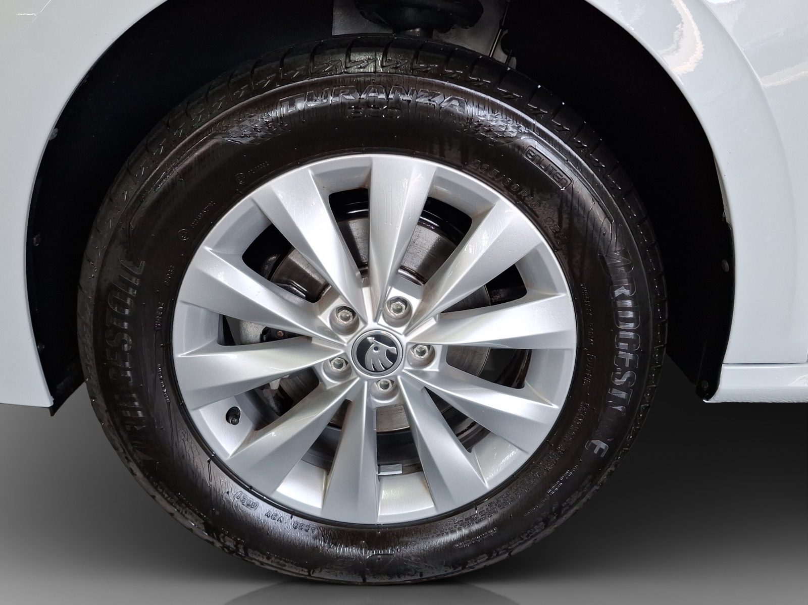 SKODA Kamiq 1.0 TSI Fresh DSG-image-14