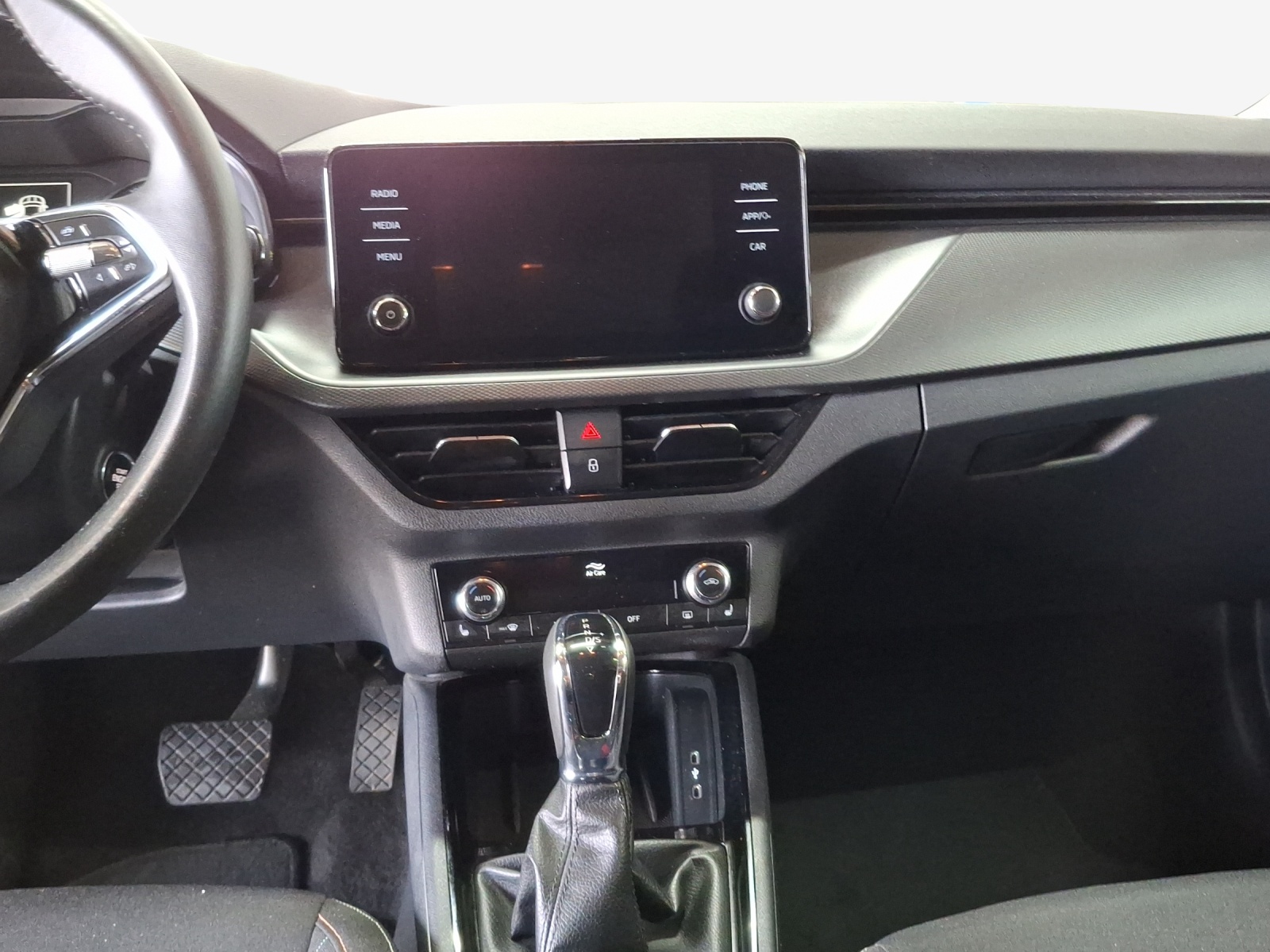 SKODA Kamiq 1.0 TSI Fresh DSG-image-10