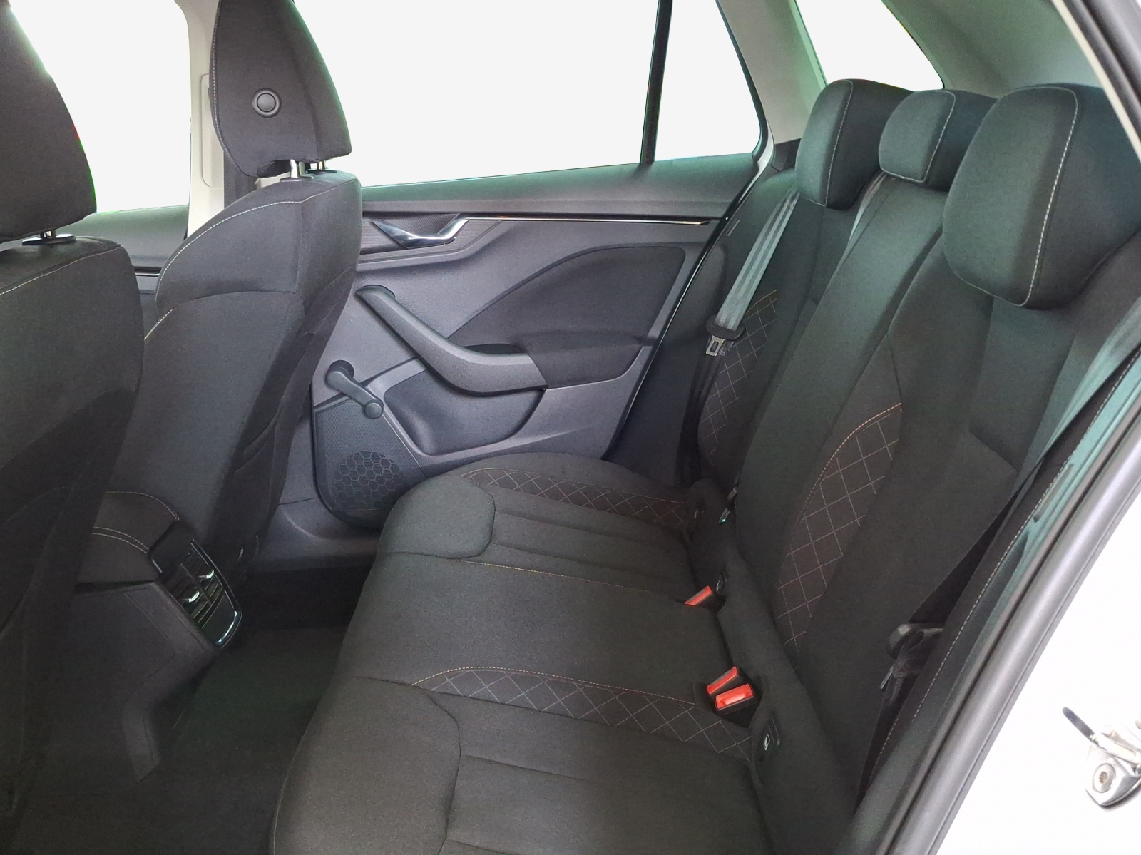SKODA Kamiq 1.0 TSI Fresh DSG-image-11