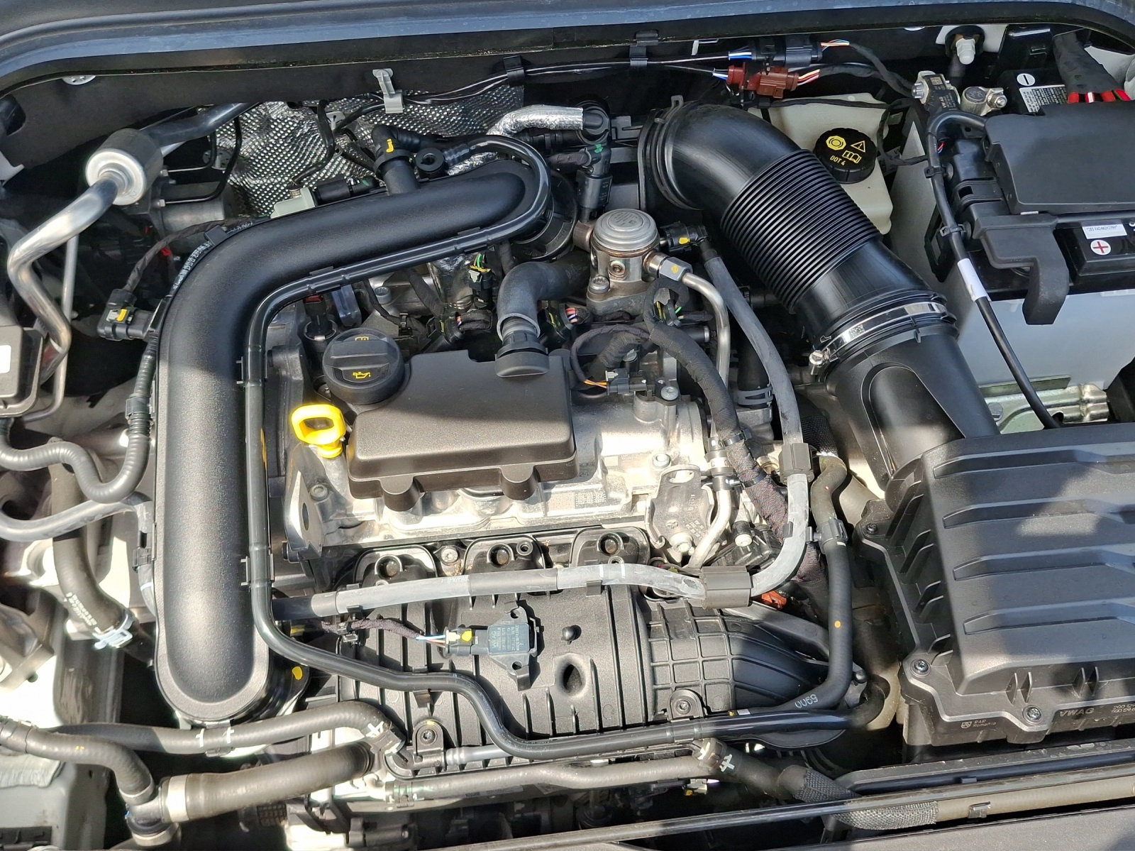 SKODA Kamiq 1.0 TSI Fresh DSG-image-15