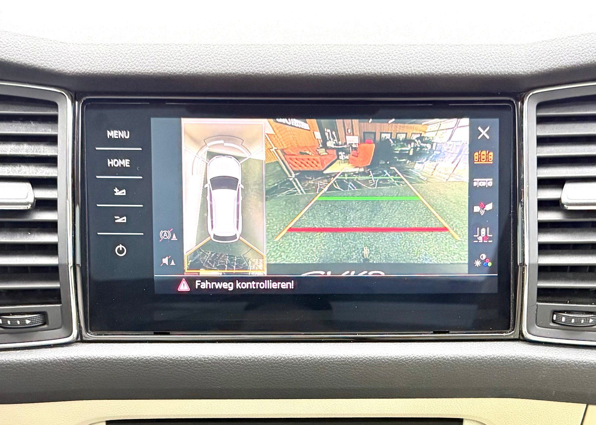 SKODA Kodiaq 2.0 TSI 4x4 Style-image-10