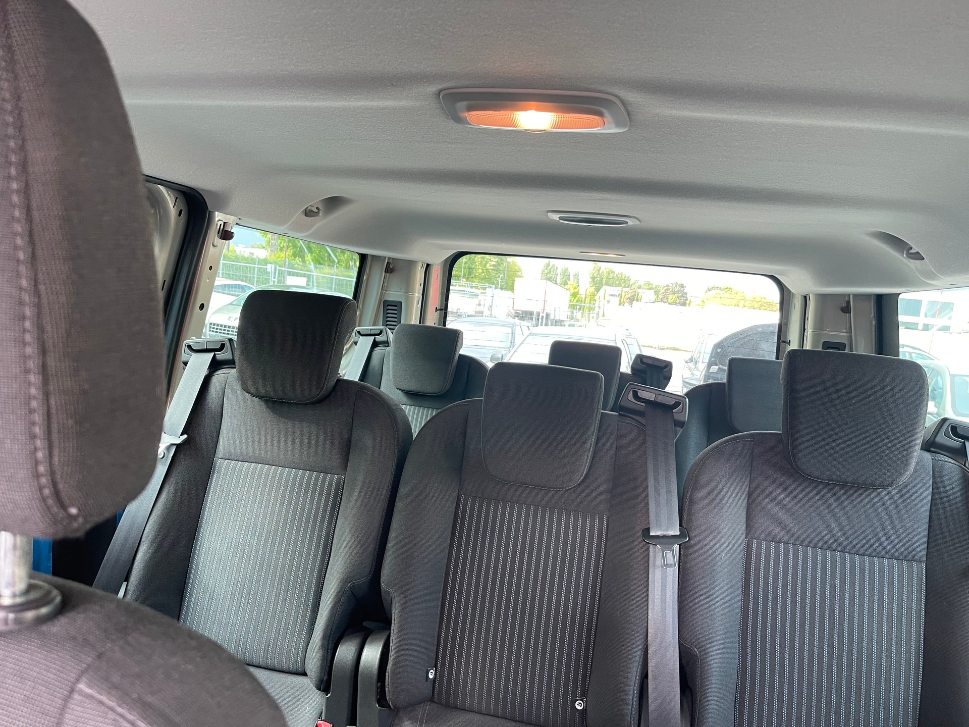 FORD TRANSIT CUSTOM-image-10