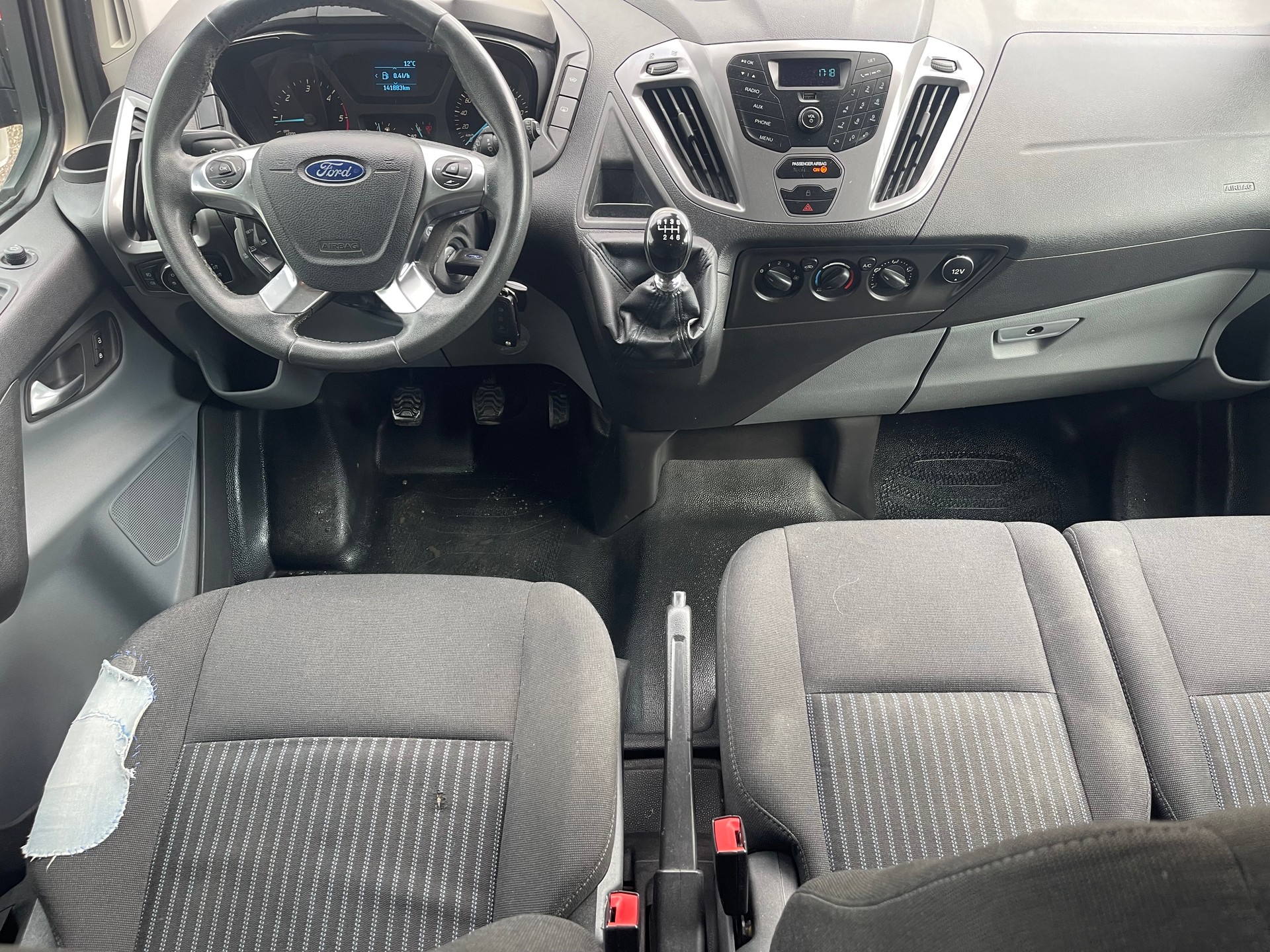 FORD TRANSIT CUSTOM-image-9