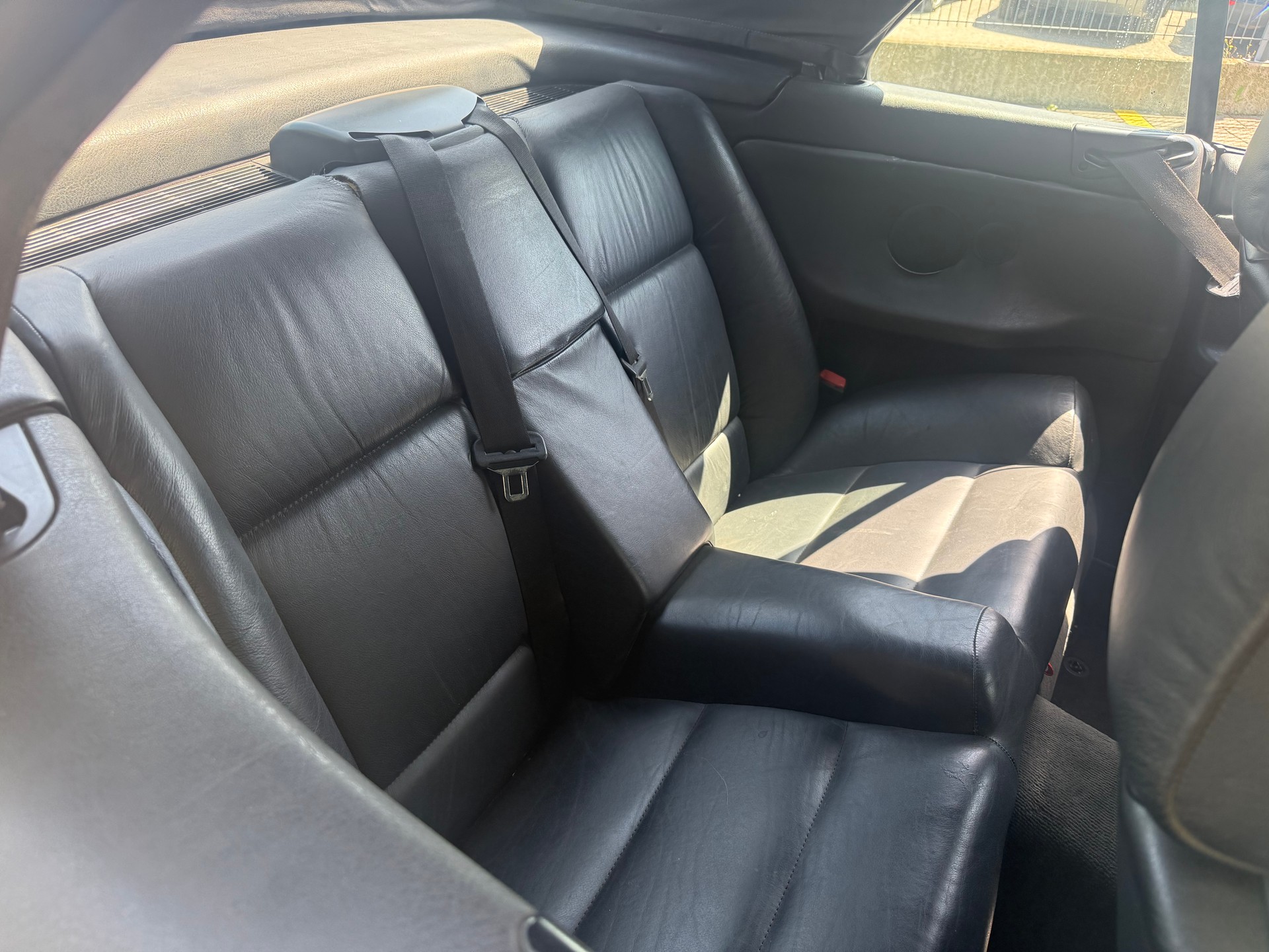 BMW 325-image-5