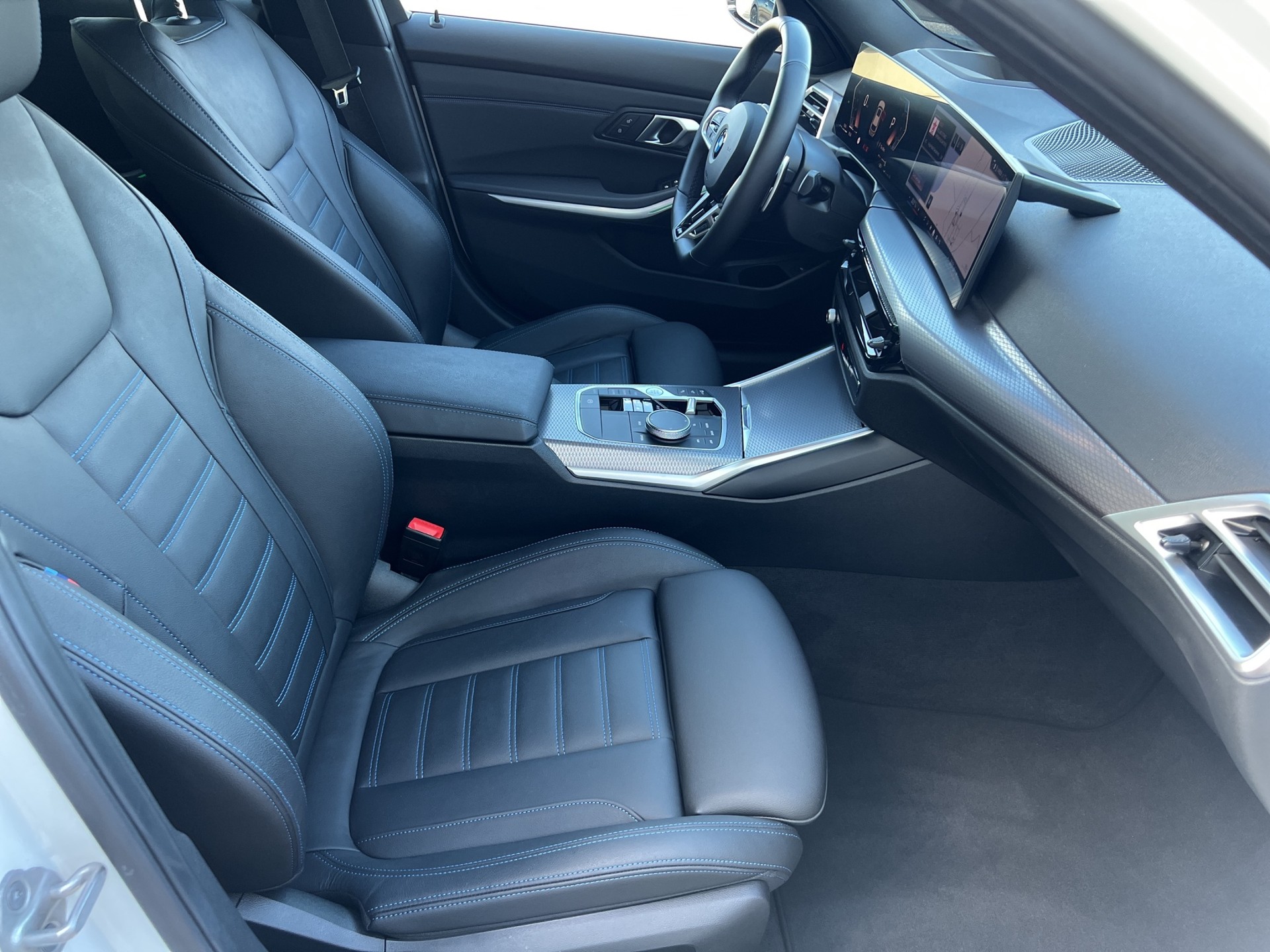 BMW 320d xDr 48V Tour M Sport-image-20