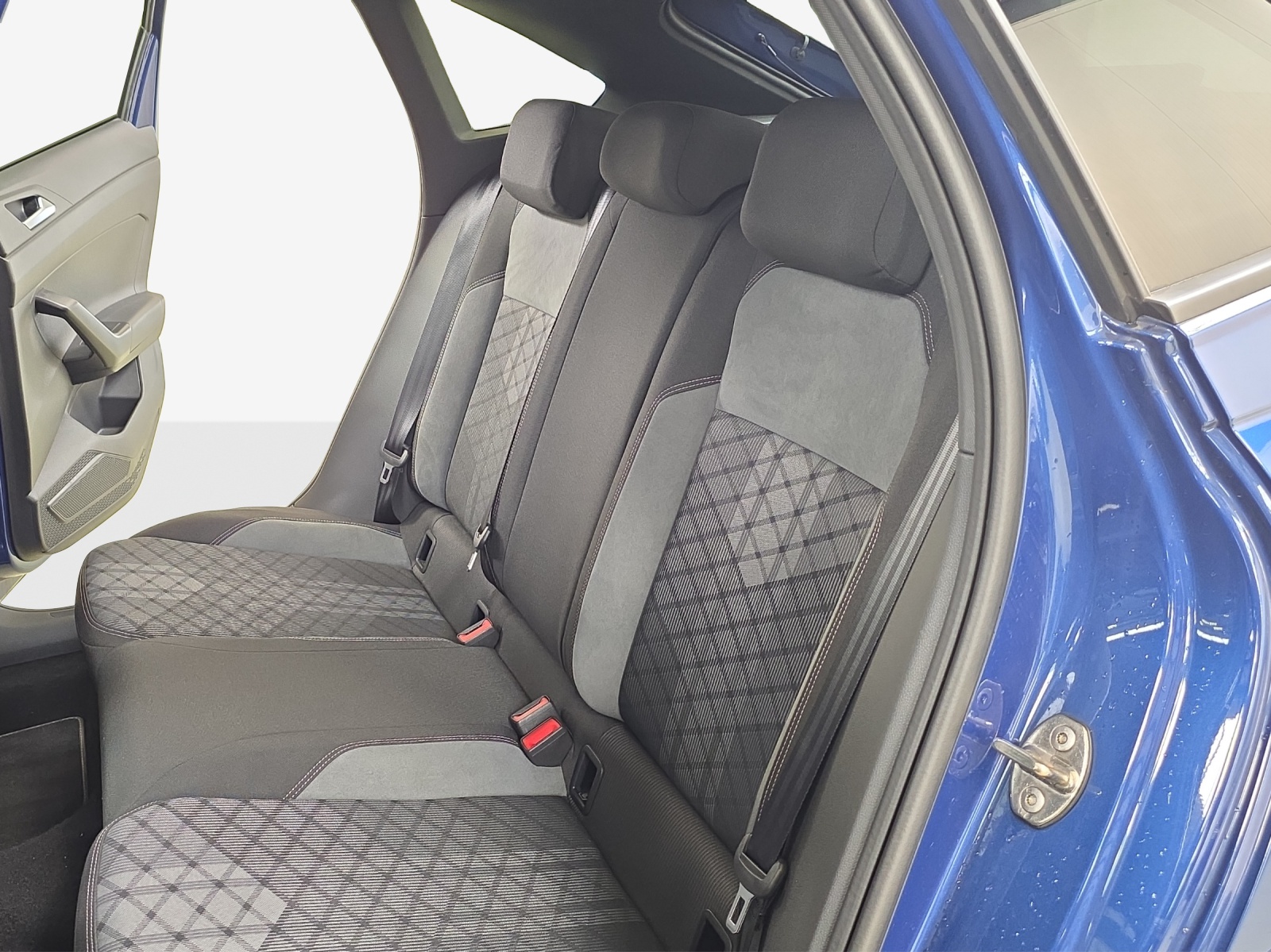 VW Taigo 1.5 TSI R-Line DSG-image-11