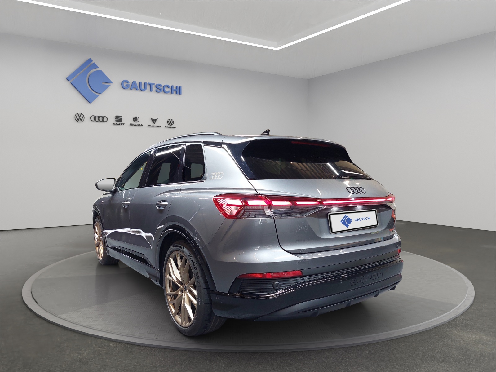 AUDI Q4 e-tron 40-image-2