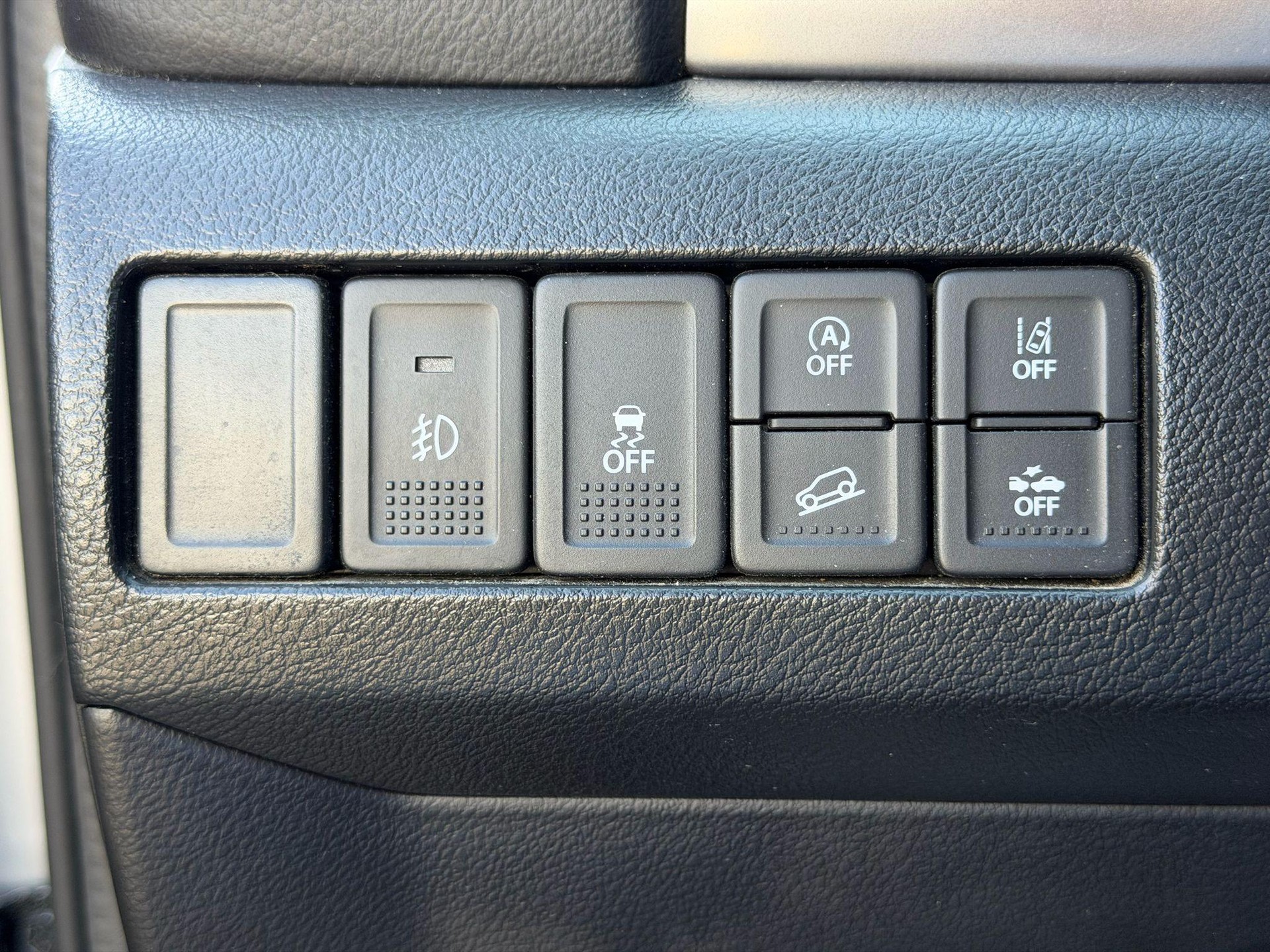 SUZUKI Vitara 1.4 T Generation Top Hybrid 4x4-image-19