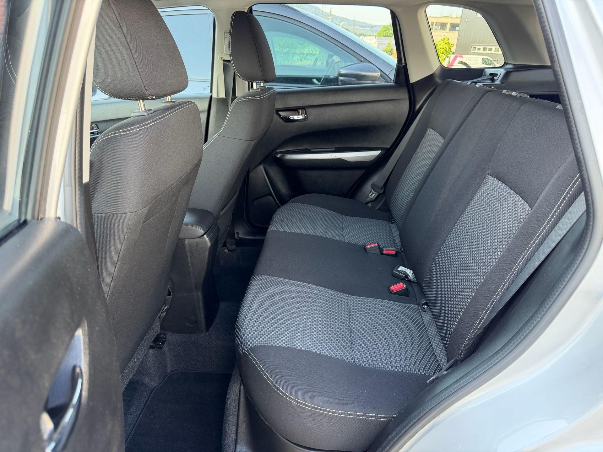 SUZUKI Vitara 1.4 T Generation Top Hybrid 4x4-image-21