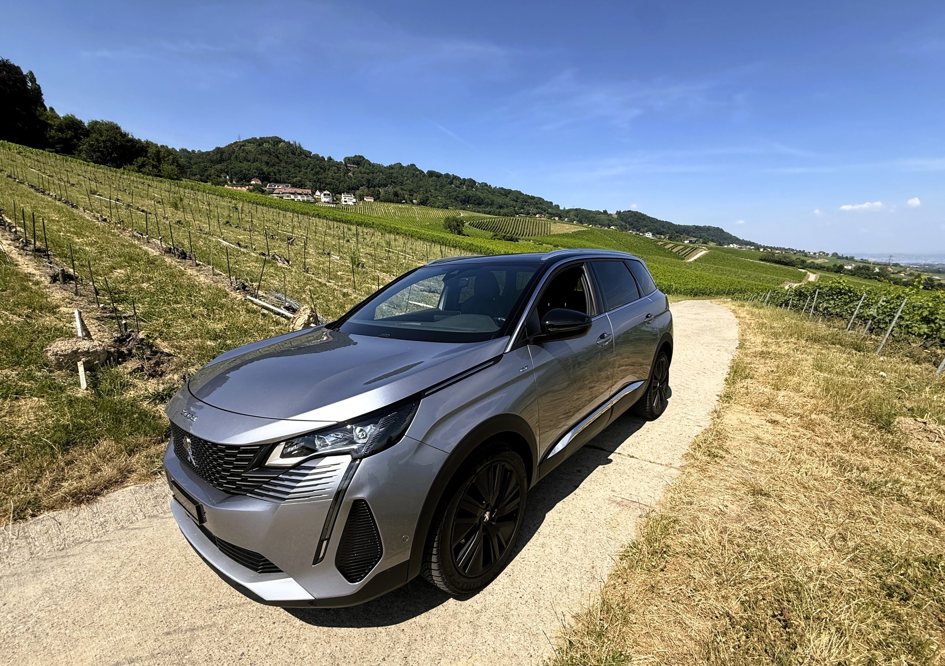 PEUGEOT 5008 1.6 Pure Tech GT Pack EAT8-image-0