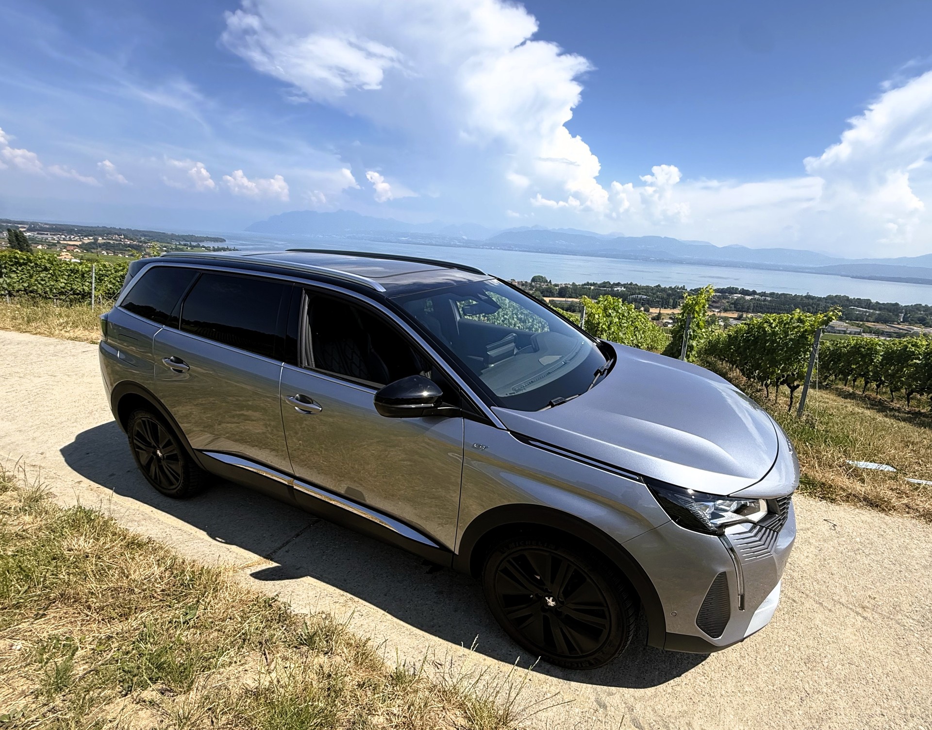 PEUGEOT 5008 1.6 Pure Tech GT Pack EAT8-image-7