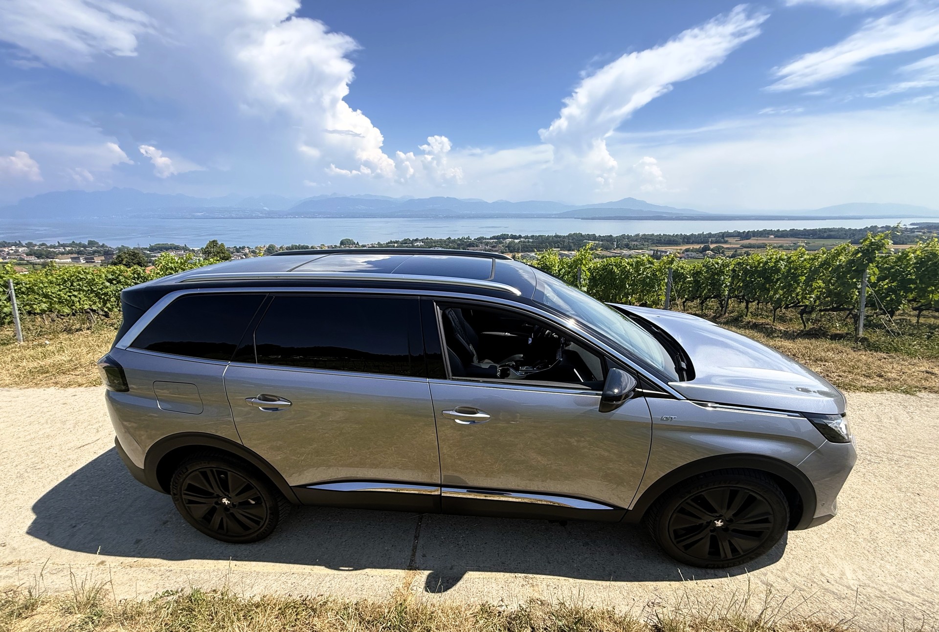 PEUGEOT 5008 1.6 Pure Tech GT Pack EAT8-image-6