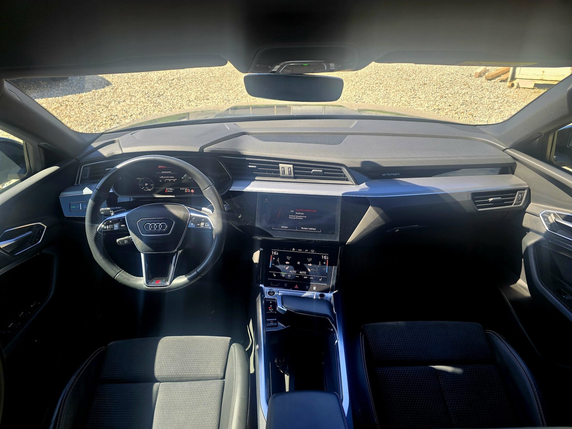 AUDI 55 S Line Black Edition quattro-image-13