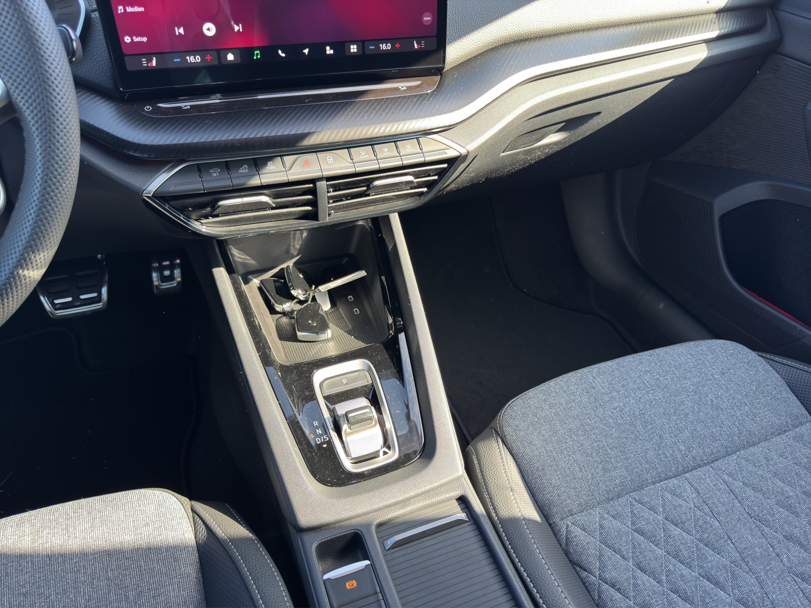 SKODA Octavia Sportline Dynamic-image-10