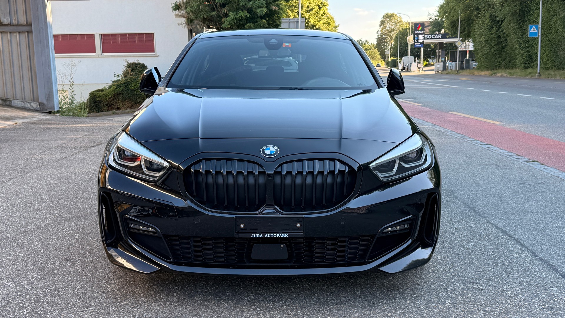 BMW 120d xDrive Steptronic M Sport-image-1