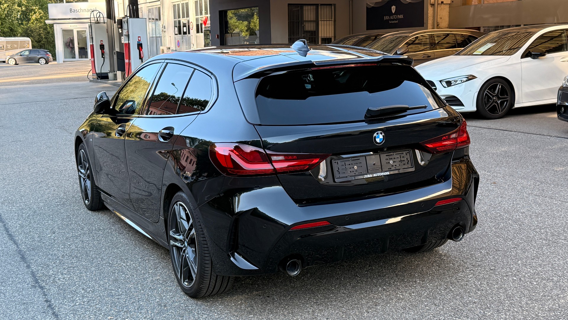 BMW 120d xDrive Steptronic M Sport-image-5