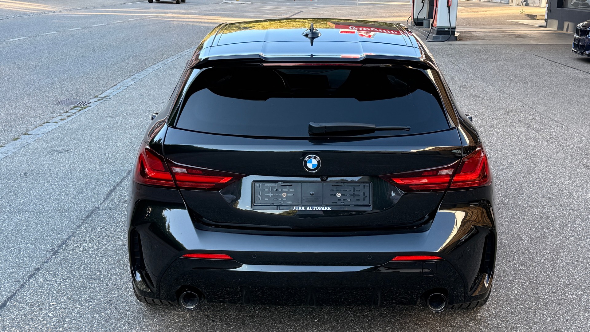 BMW 120d xDrive Steptronic M Sport-image-6