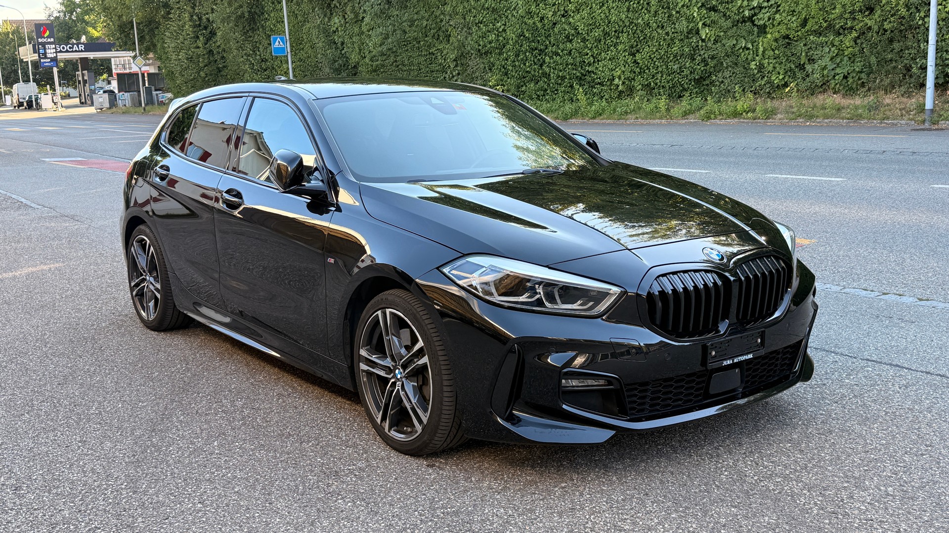 BMW 120d xDrive Steptronic M Sport-image-2
