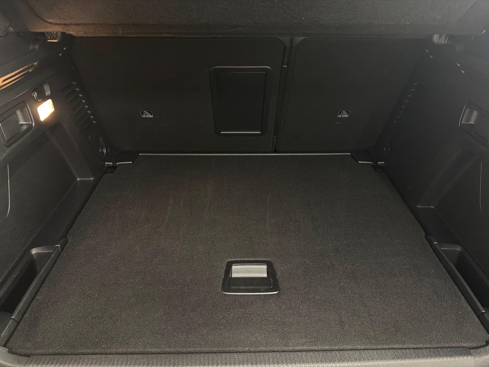 PEUGEOT 3008 1.2 PureTech GT Pack-image-11