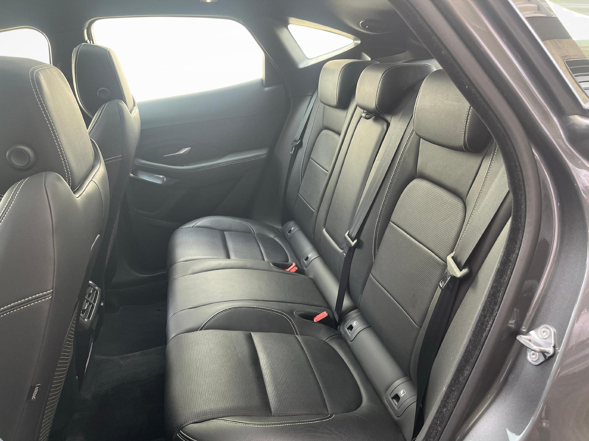 JAGUAR E-Pace 2.0 T 200 R-Dynamic S AWD-image-10