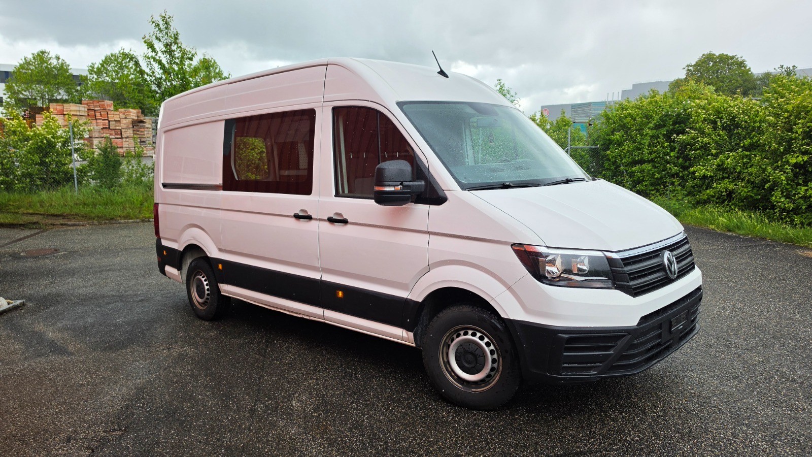 VW Crafter 35 2.0 BiTDI 177PS Automat-image-2
