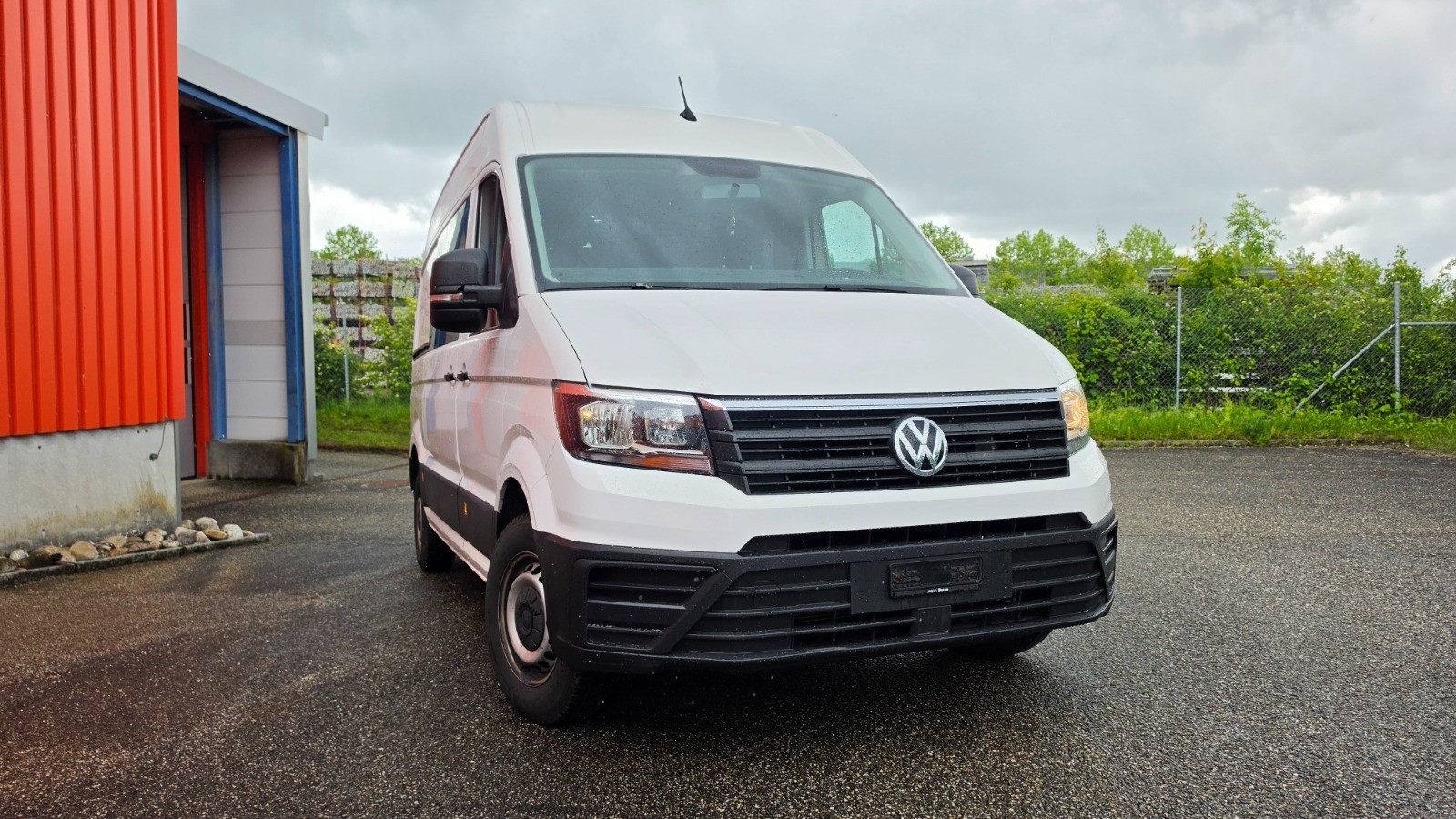 VW Crafter 35 2.0 BiTDI 177PS Automat-image-1