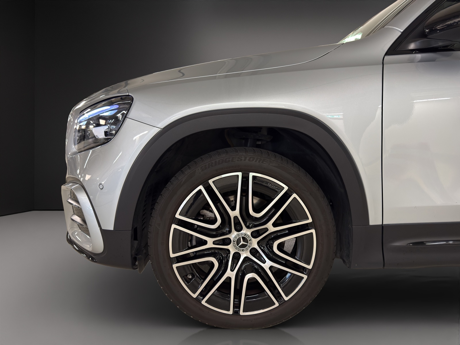 MERCEDES-BENZ GLB 220 4Matic 8G-Tronic-image-8