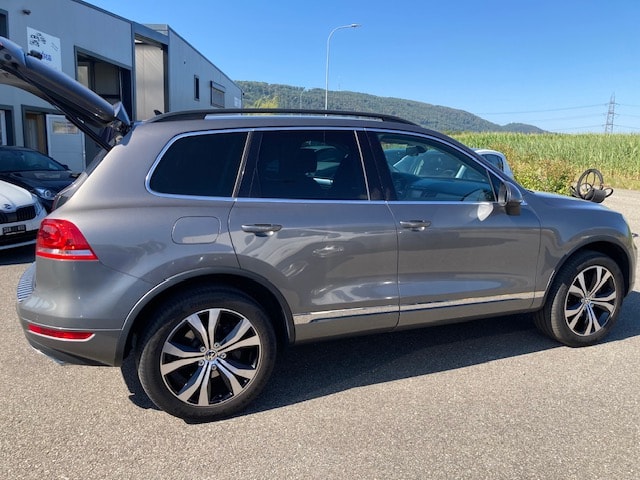 VW Touareg 3.0 TDI BlueMotion Technology Tiptronic-image-13
