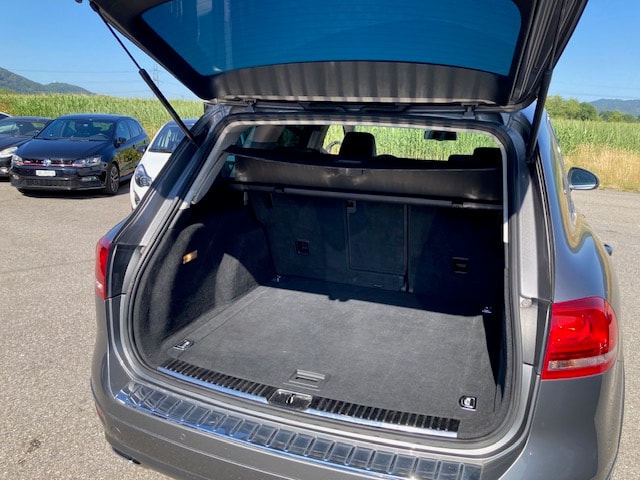 VW Touareg 3.0 TDI BlueMotion Technology Tiptronic-image-14
