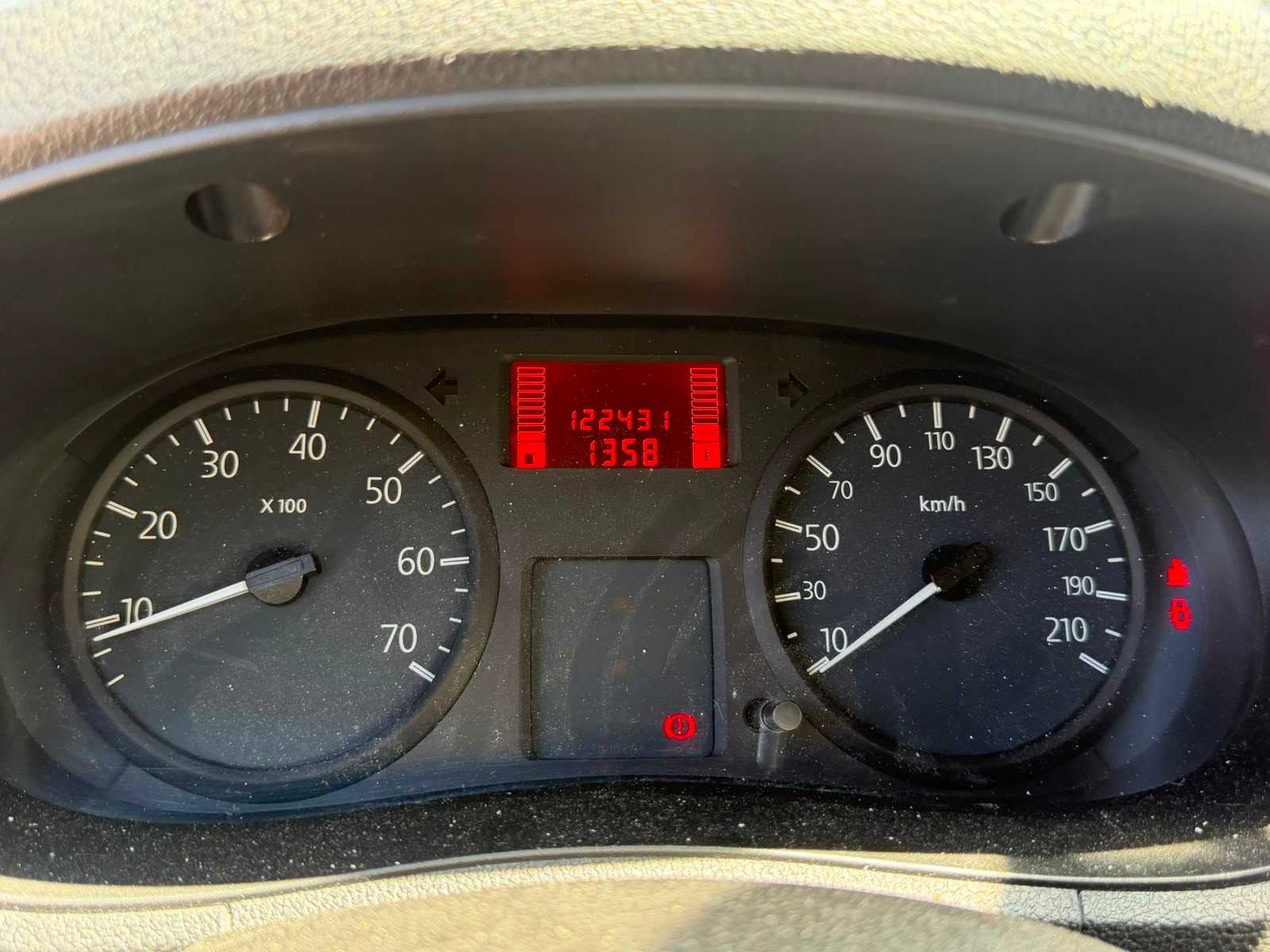 RENAULT Kangoo 1.2 16V Business-image-13