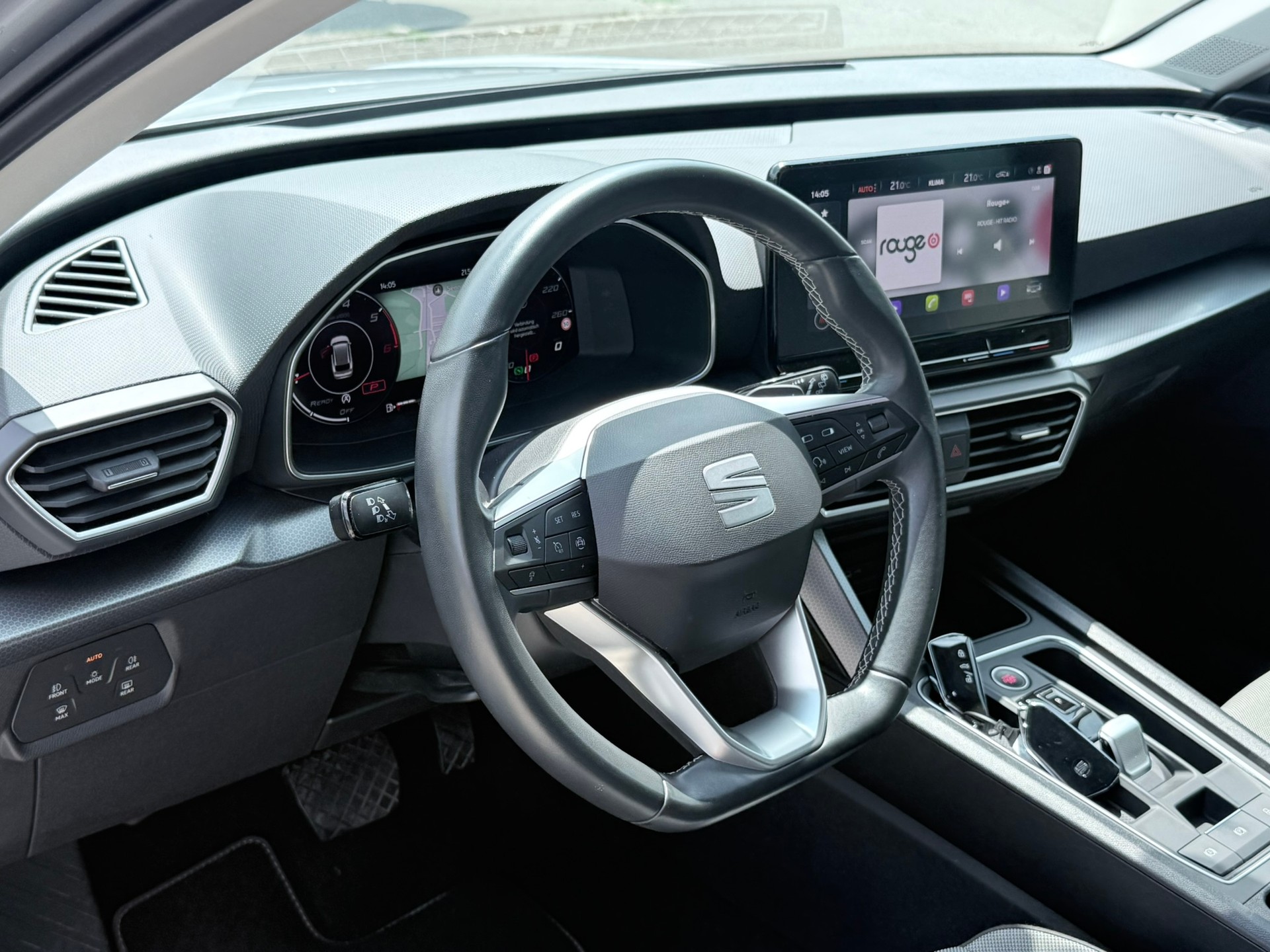 SEAT Leon ST 2.0 TDI EVO DSG Style-image-17