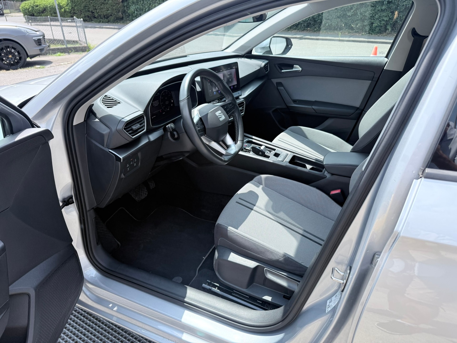 SEAT Leon ST 2.0 TDI EVO DSG Style-image-16