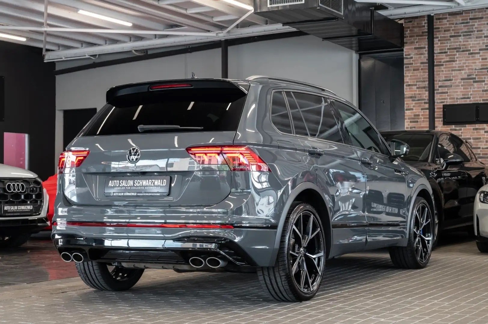 VW Volkswagen Tiguan R 4Motion| BLACK-STYLE|R-SITZE|H&K | 12 MONATE GARANTIE-image-4