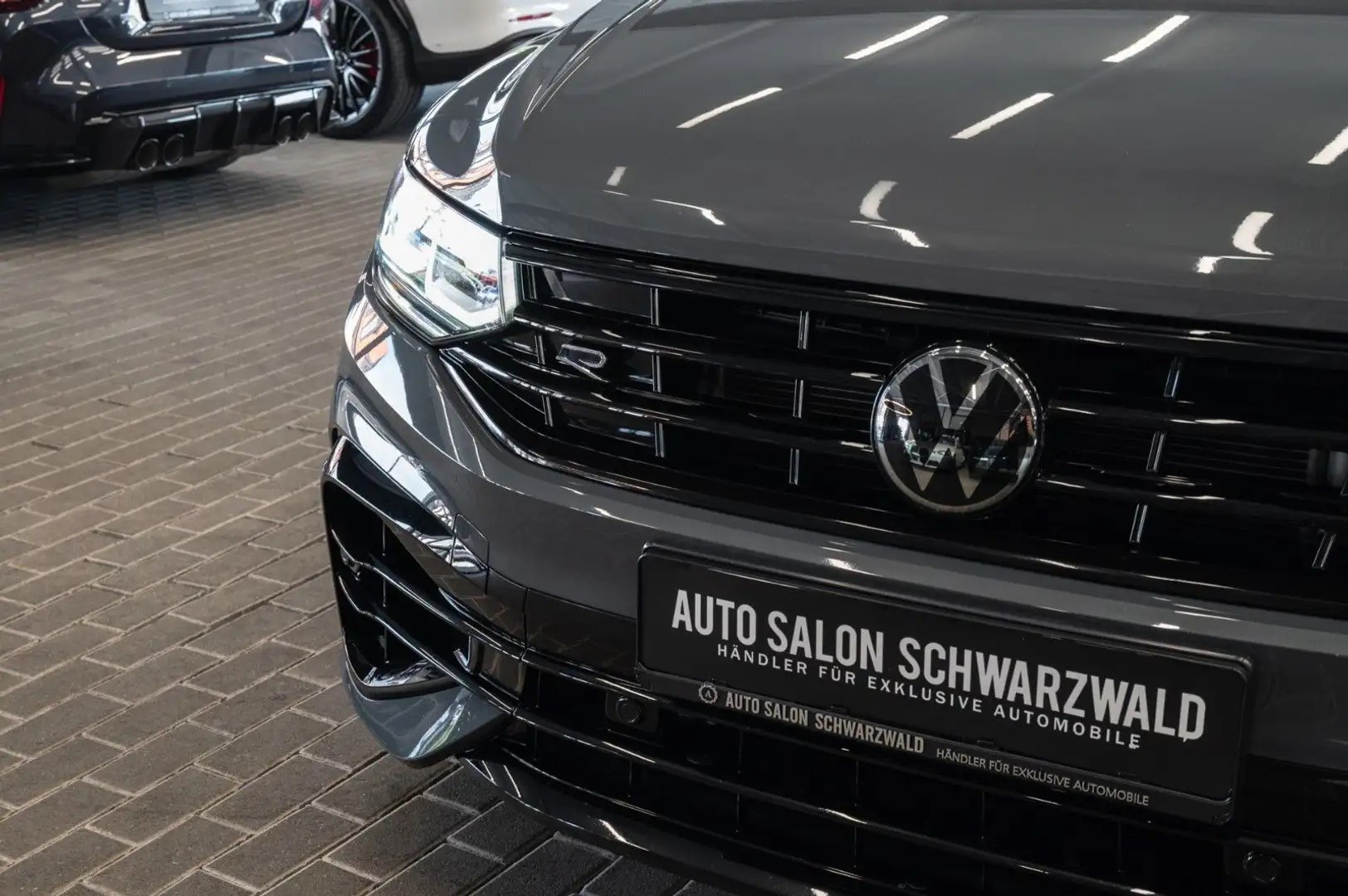 VW Volkswagen Tiguan R 4Motion| BLACK-STYLE|R-SITZE|H&K | 12 MONATE GARANTIE-image-7